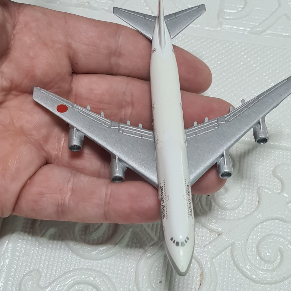 Schabak 1:600 Boeing 747-300 Japan Asia Airways made Germany diecast plane 901/155