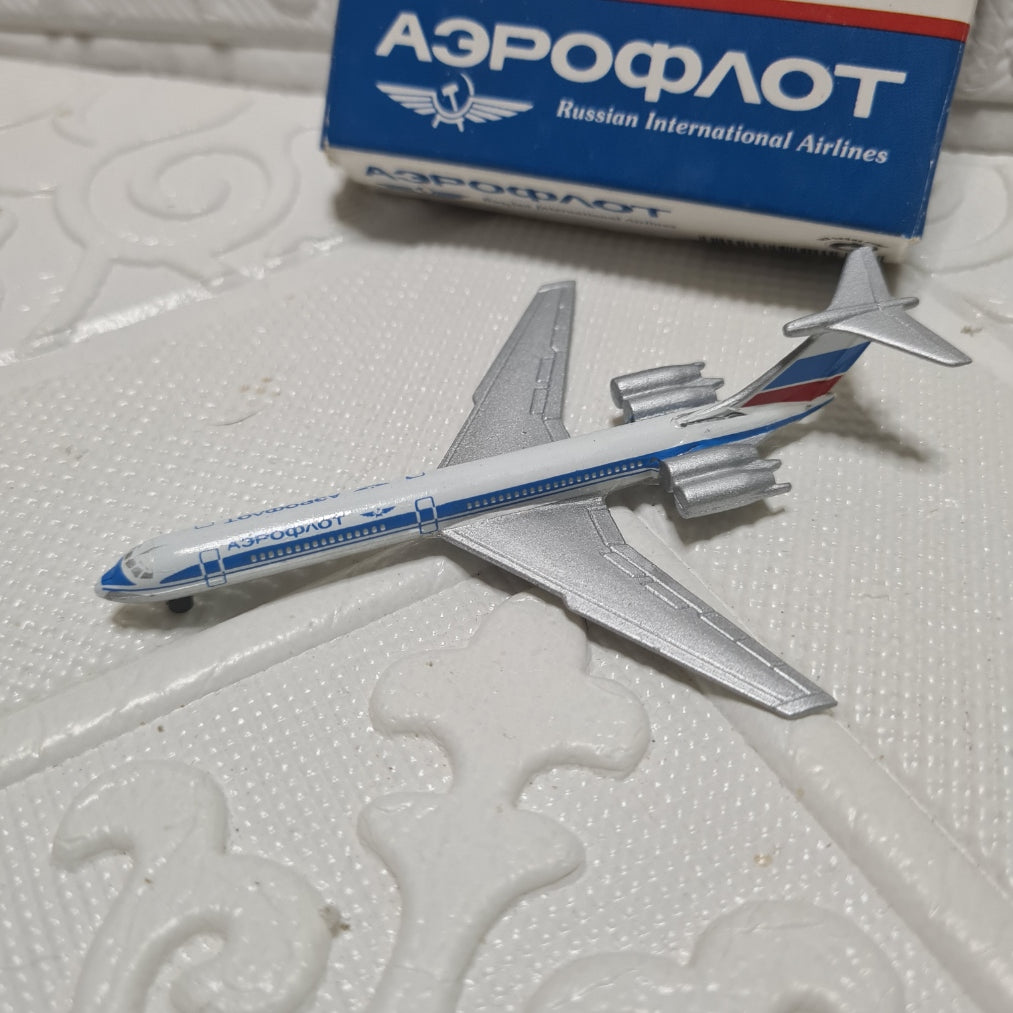 Schabak 1:600 Ilyushin IL-62 Aeroflot russian airlines made Germany diecast plane 952/139