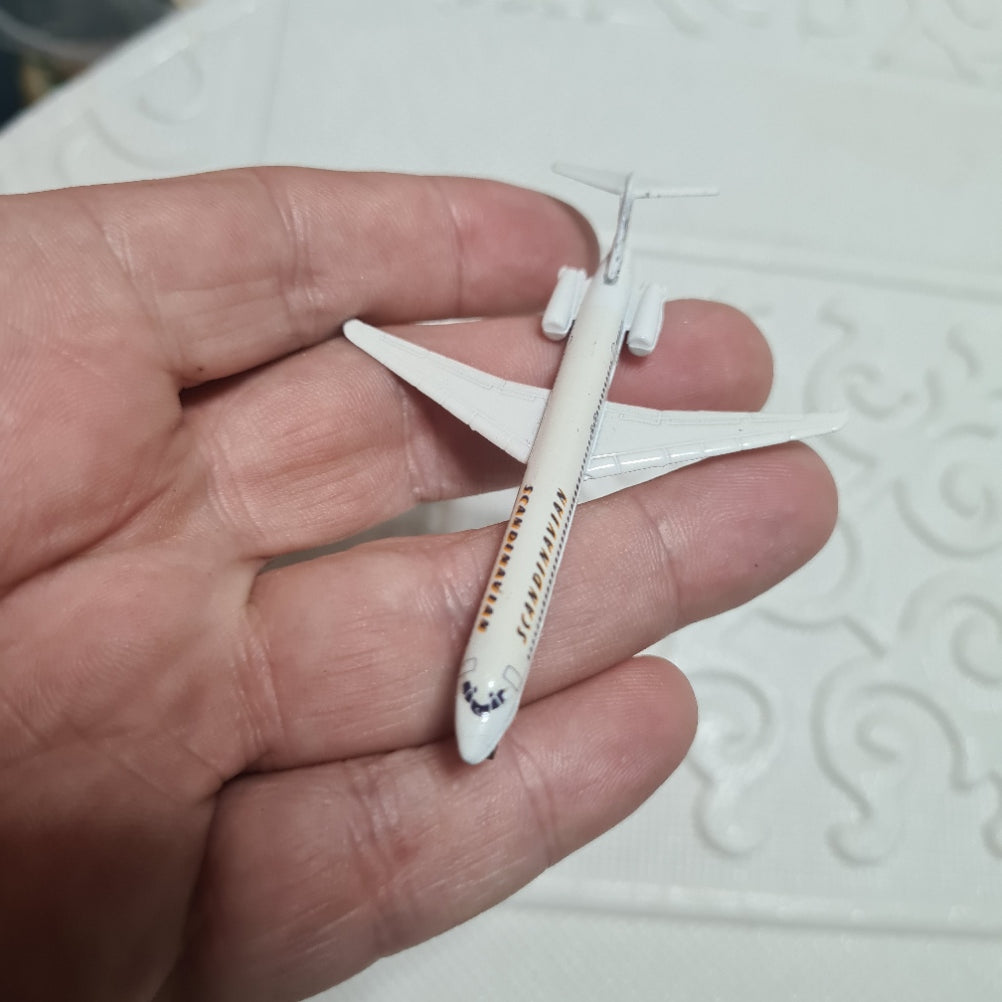 Schabak 1:600 Douglas MD-80 SAS Scandinavian airlines made Germany diecast plane 904/16