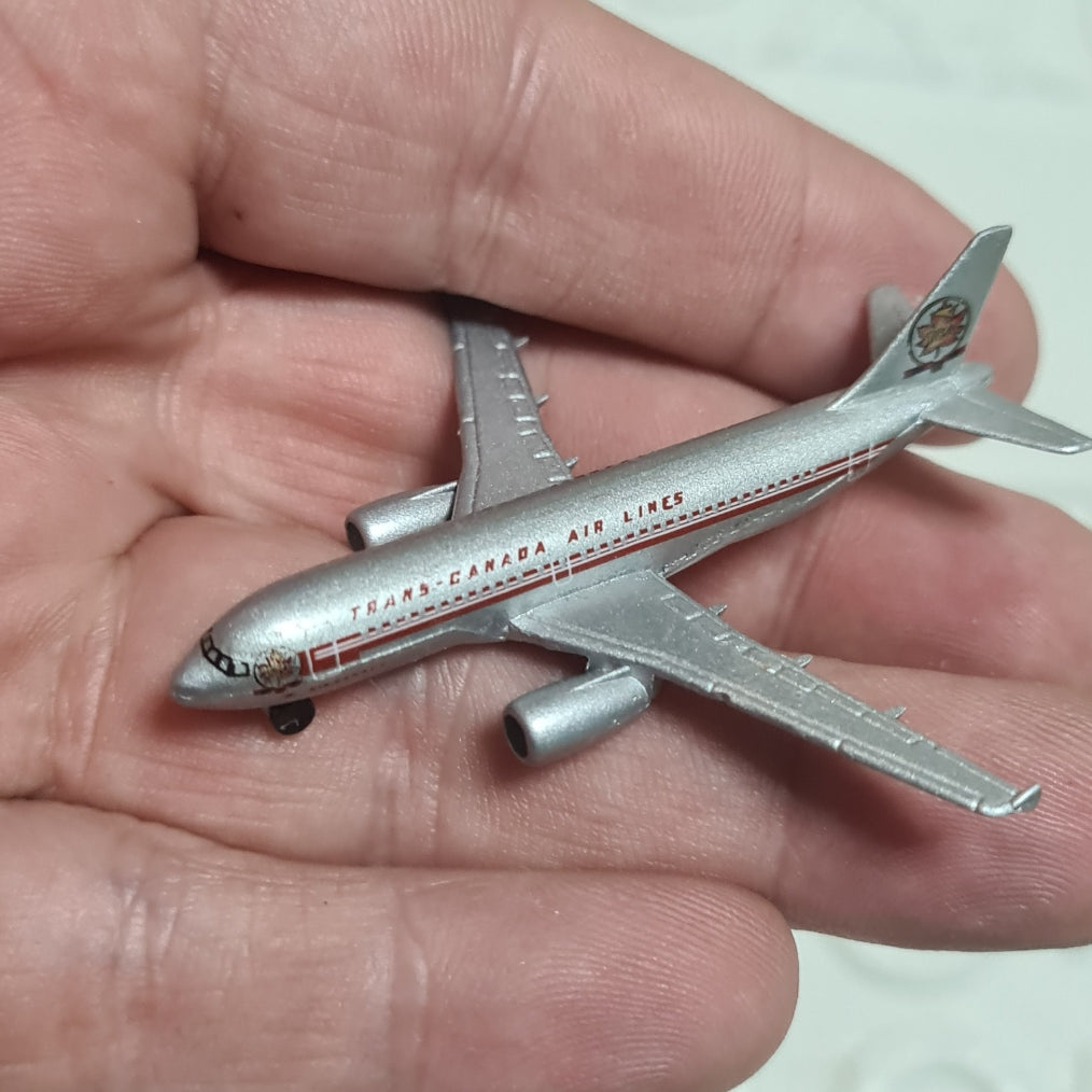 Schabak 1:600 Airbus A-319 Air Canada made Germany diecast plane 957/19
