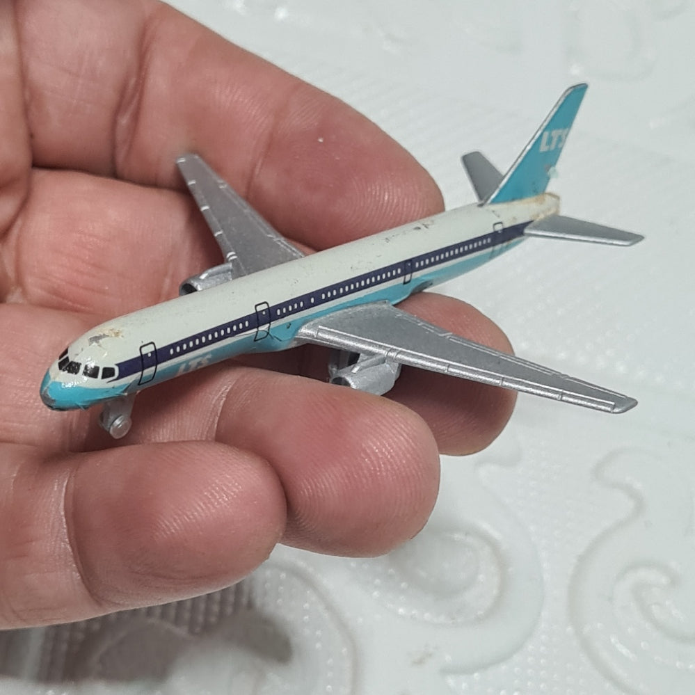 Schabak 1:600 Boeing 757-200 LTS Germany diecast plane 908/25