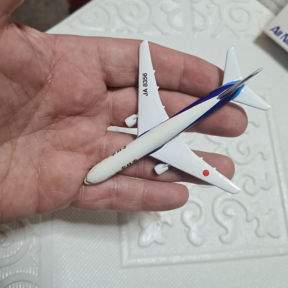 Schabak 1:600 Boeing 767-300  ANA All Nipon Airways Germany diecast plane 927/88