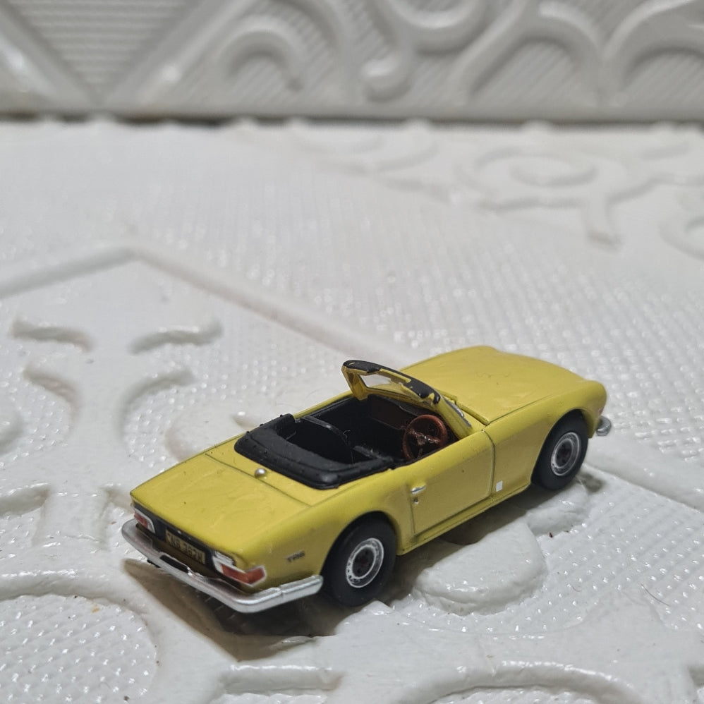 Oxford Diecast 1:76 Triumph TR5 Cabriolet yellow  loose excellent