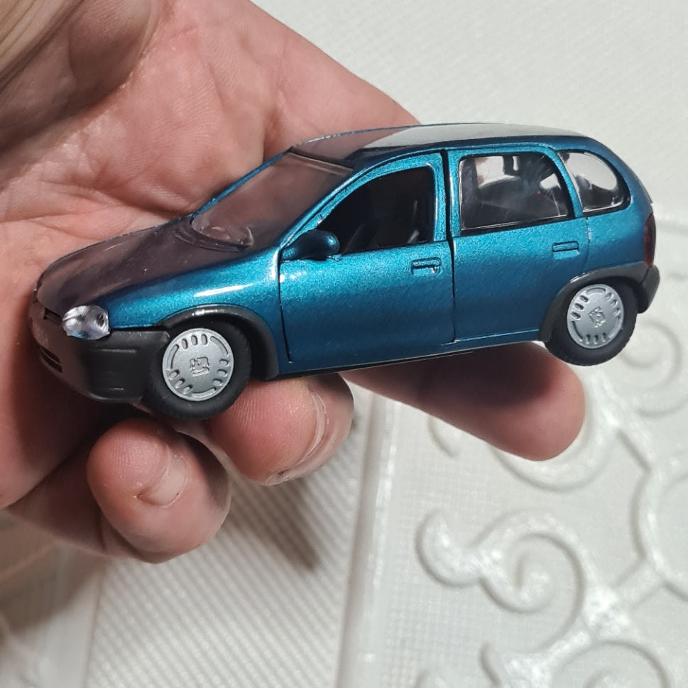 Gama 1:43 Opel/Vauxhall Corsa metallic blue  loose excellent diecast Germany made