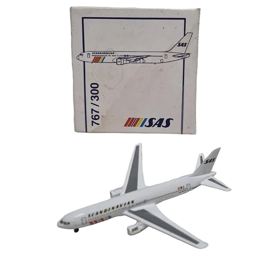Schabak 1:600 Boeing 767-300 sas Scandinavian Germany diecast plane 927/16