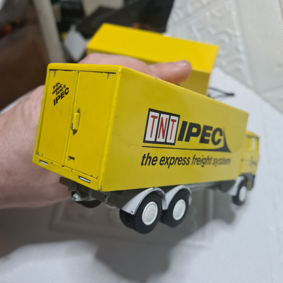 1:50 LION CAR DAF 2800 TRUCK WITH TRAILER TNT IPEC freight diecast model
