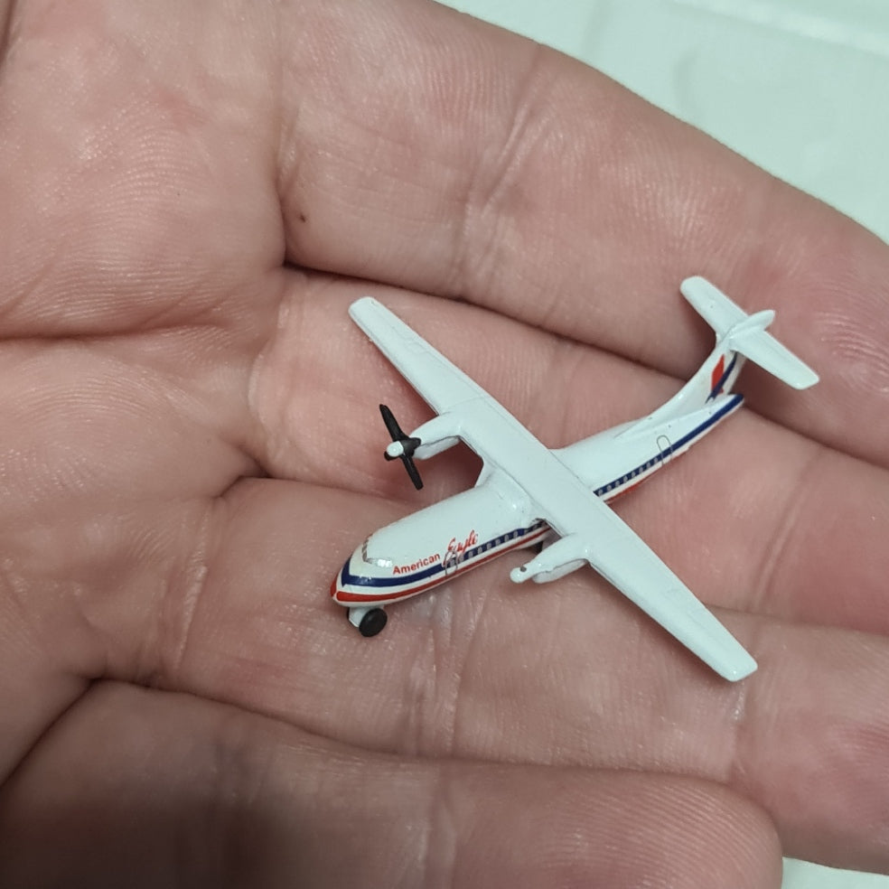Schabak 1:600 ATR-42 American Eagle Germany diecast plane 929/29