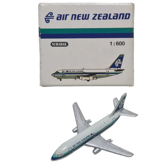 Schabak 1:600 Boeing 737-200 Air New Zealand Germany diecast plane 905/79