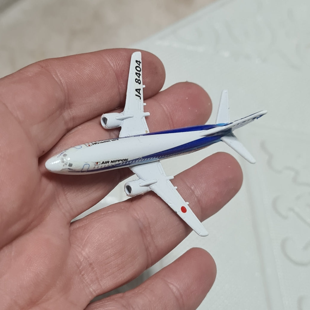 Schabak 1:600 Boeing 737-500 ANK Air Nippon super Dolphin made in Germany diecast plane 825/164