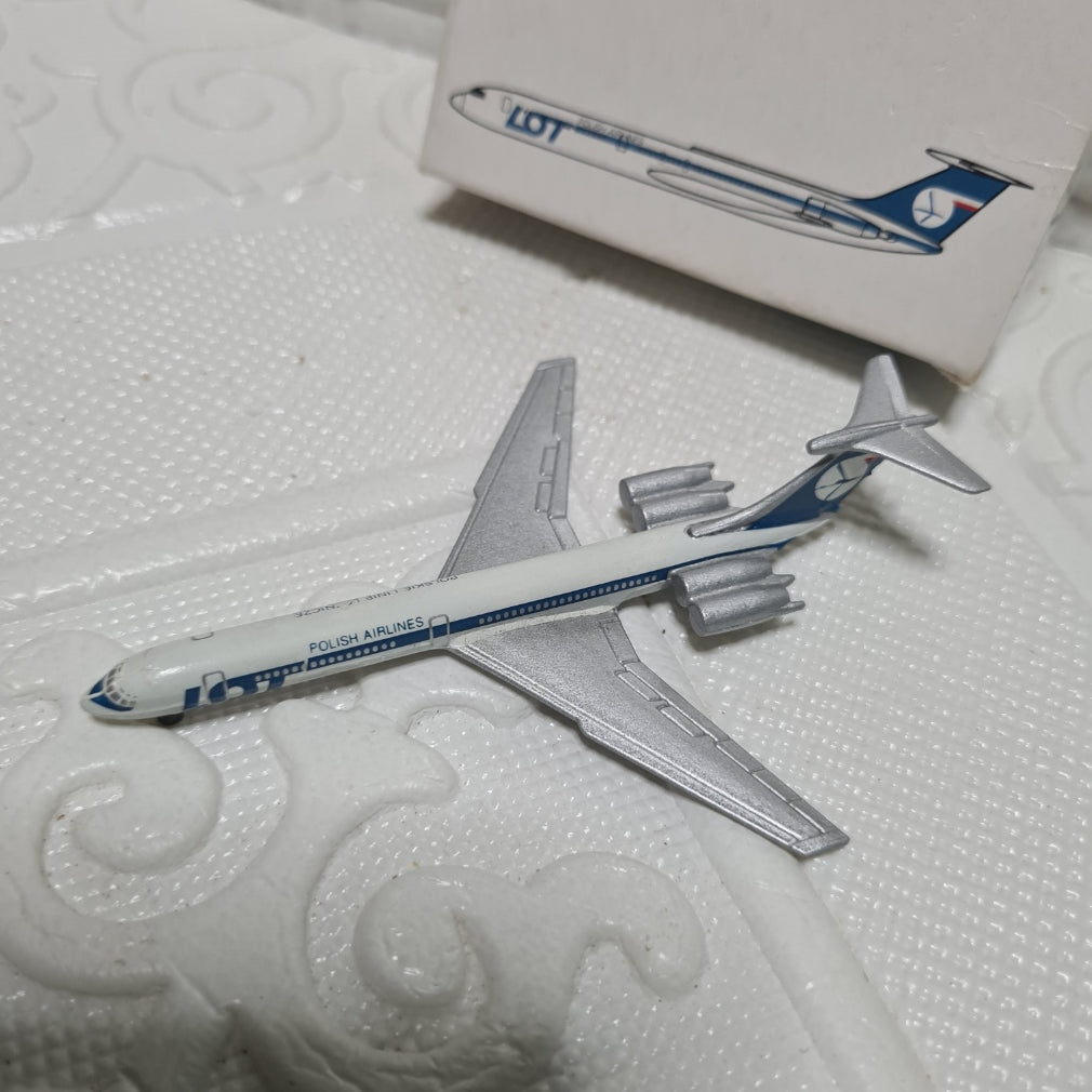 Schabak 1:600  Ilyushin Il-62 Polish Airlines made in Germany diecast plane