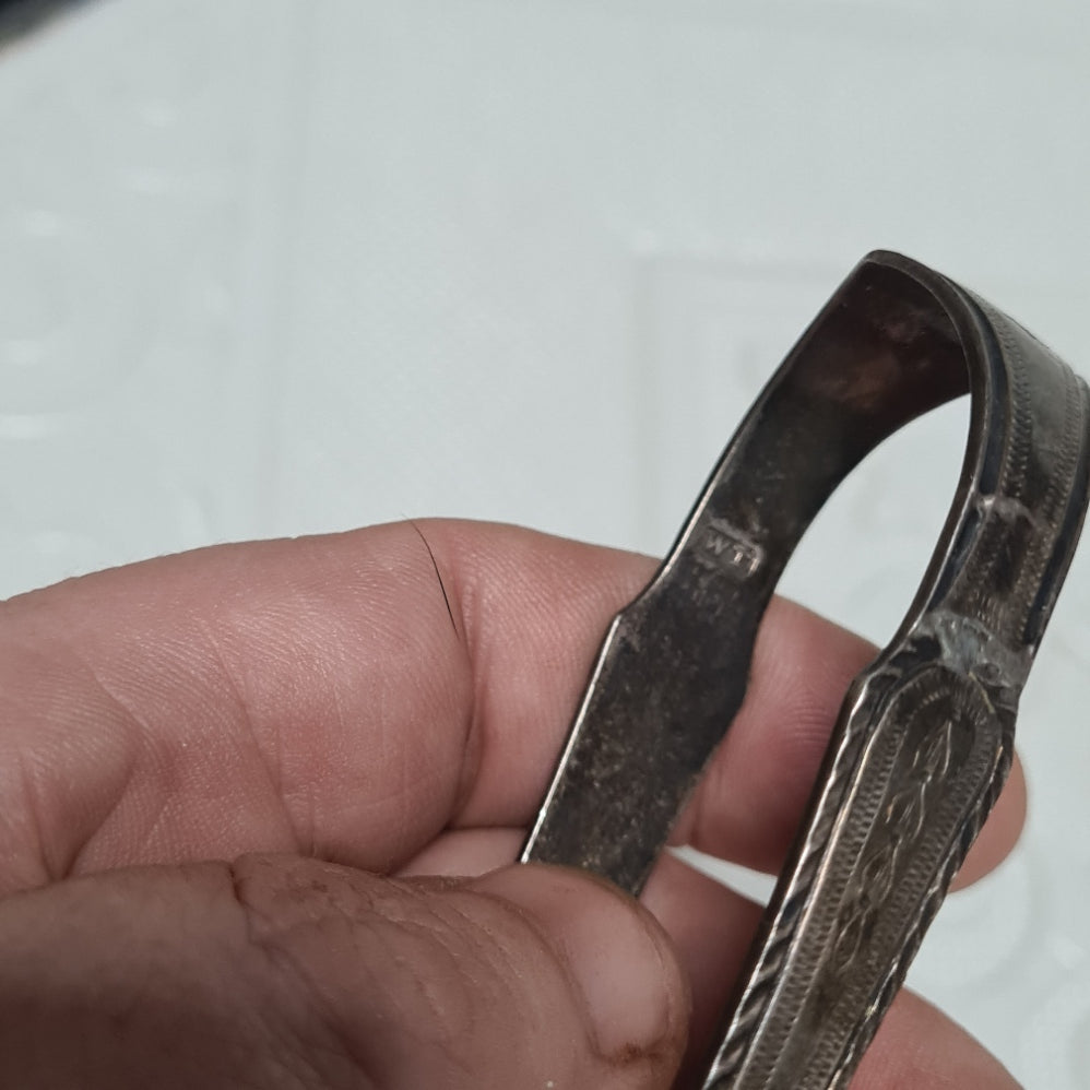 Antique Sterling silver Sugar Tongs WT makers stamp Lion hall mark 28.5 grms