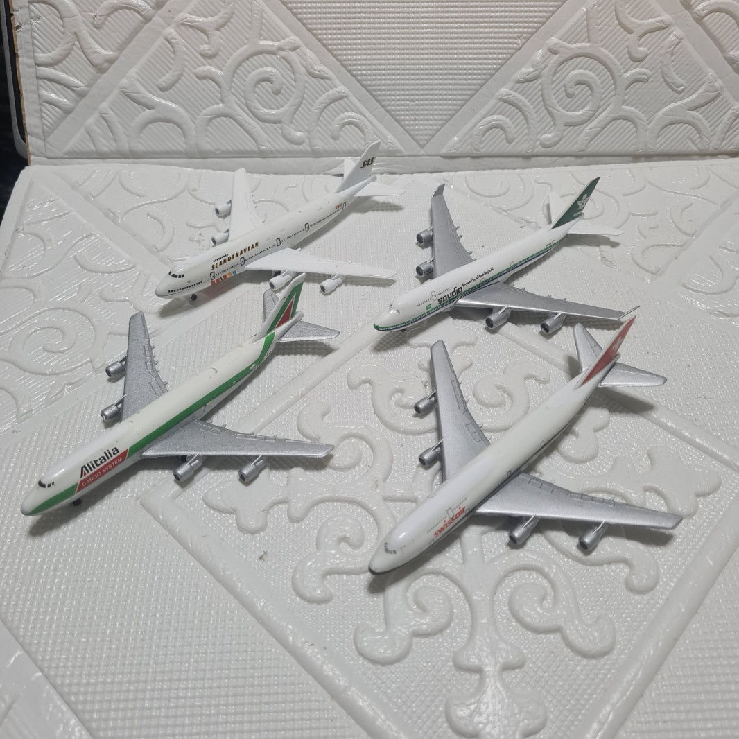 Schabak 1:600 Boeing 747 bundle of loose planes Swissair, SAS, Alitalia, Saudia  lot 4