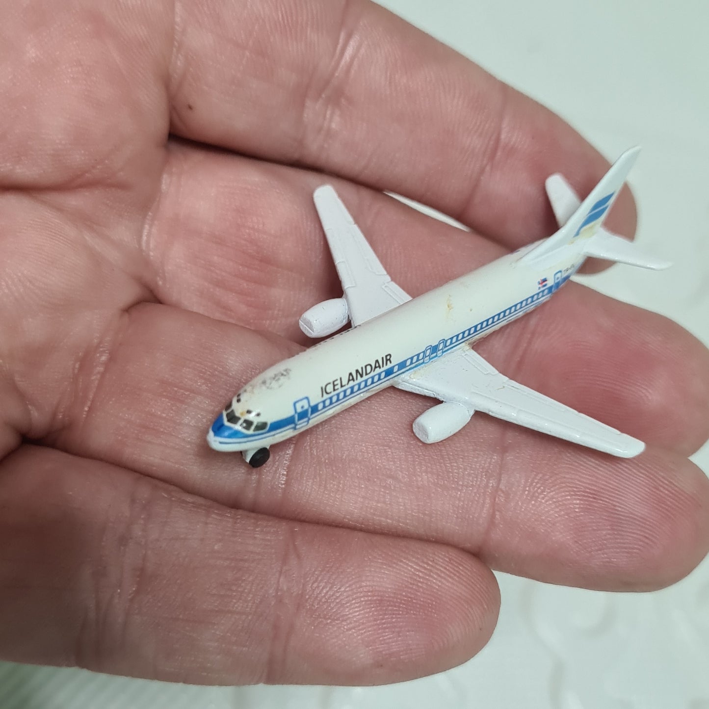Schabak 1:600 Boeing 737-400 Icelandair plane German made 925/72