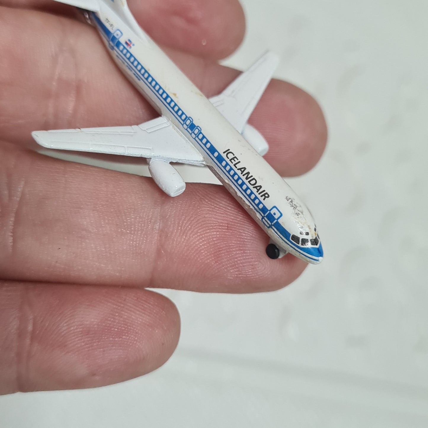 Schabak 1:600 Boeing 737-400 Icelandair plane German made 925/72