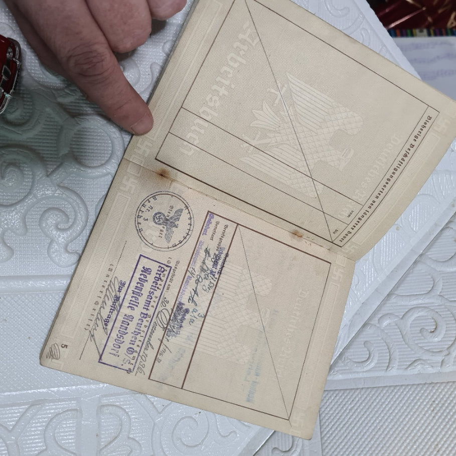 Deutches Reich Arbeitsbuch 1930's 40's Labour book papers please fair example ww2