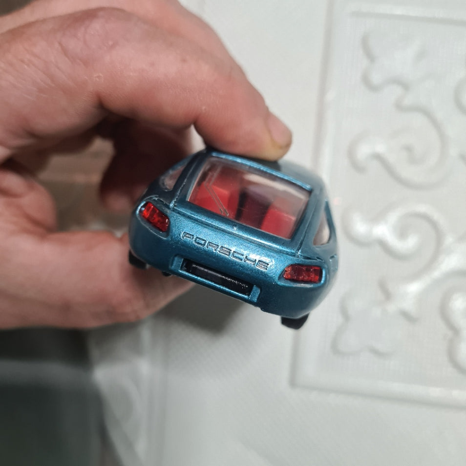 no 49 Solido 1:43 Porsche 928 metallic blue 1977 no screw early issue very nice loose