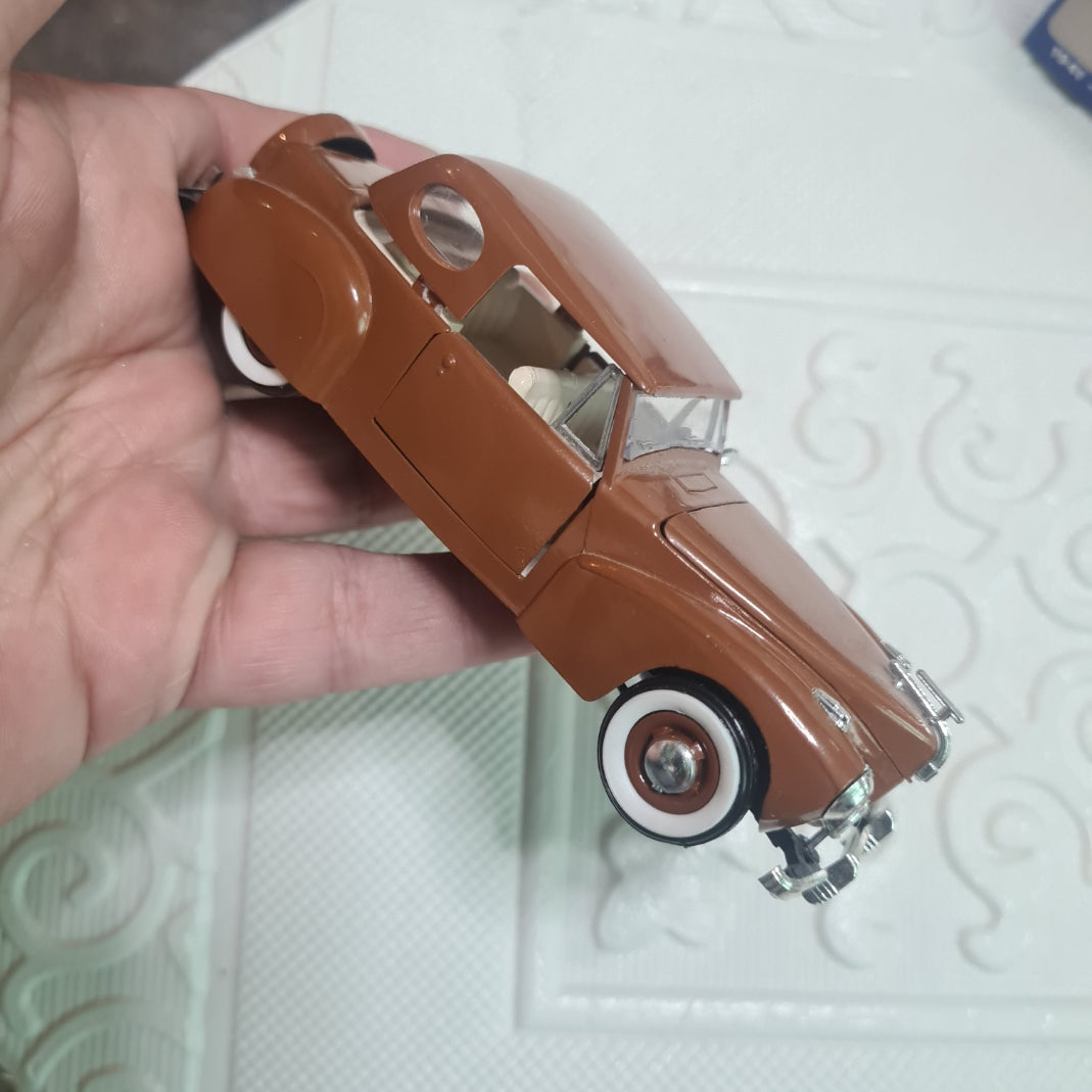 Rio 1:43 Lincoln Continental Berlina 1941 boxed early example lovely