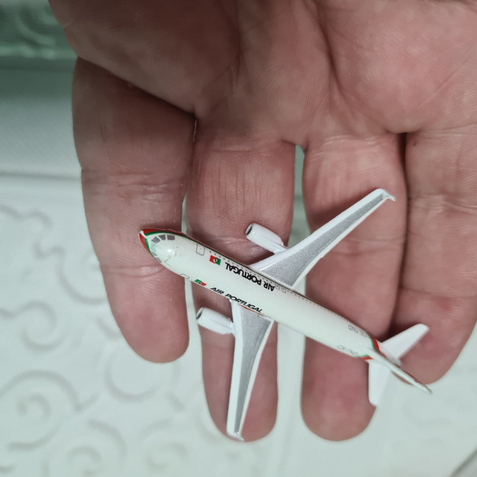 Schabak 1:600 Airbus A-320-200 Air Portugal Germany diecast plane 926/26