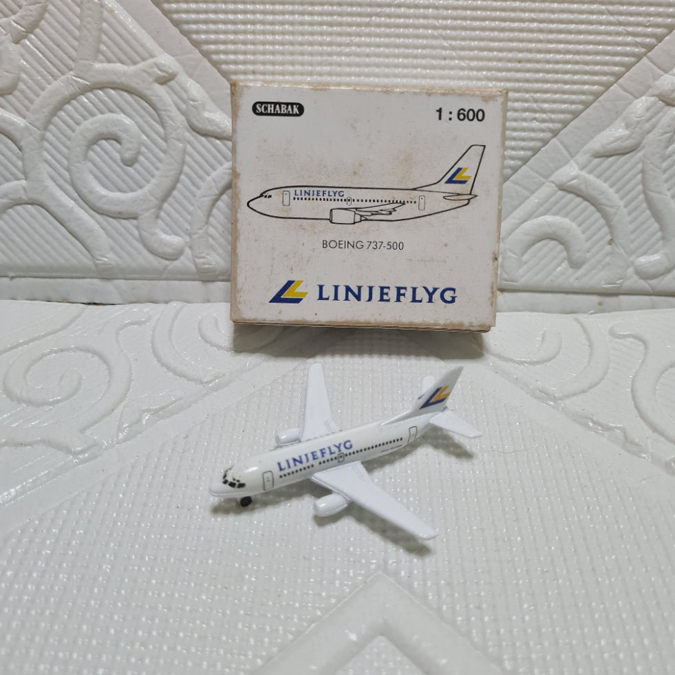 Schabak 1:600 Airbus A-300 Garuda Indonesia Germany diecast plane 903/64