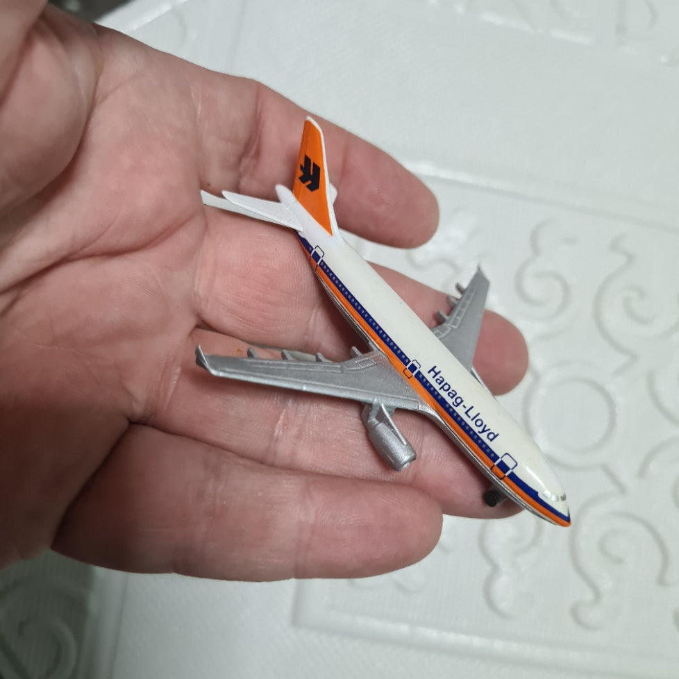 Schabak 1:600 Airbus  300 B Hapag-Lloyd Germany diecast plane 903/18