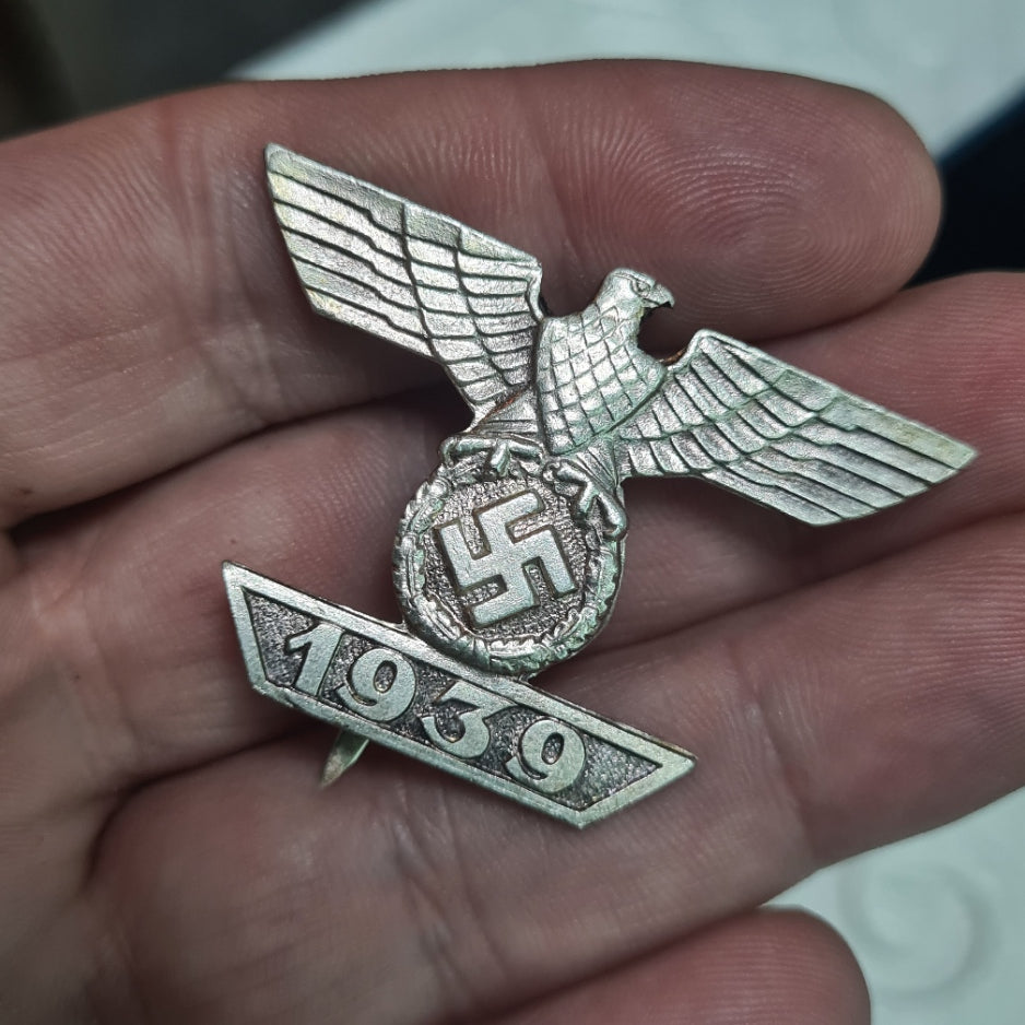 WW2 War order of the German cross bar to the iron Cross 1st class stamped L/22 1939