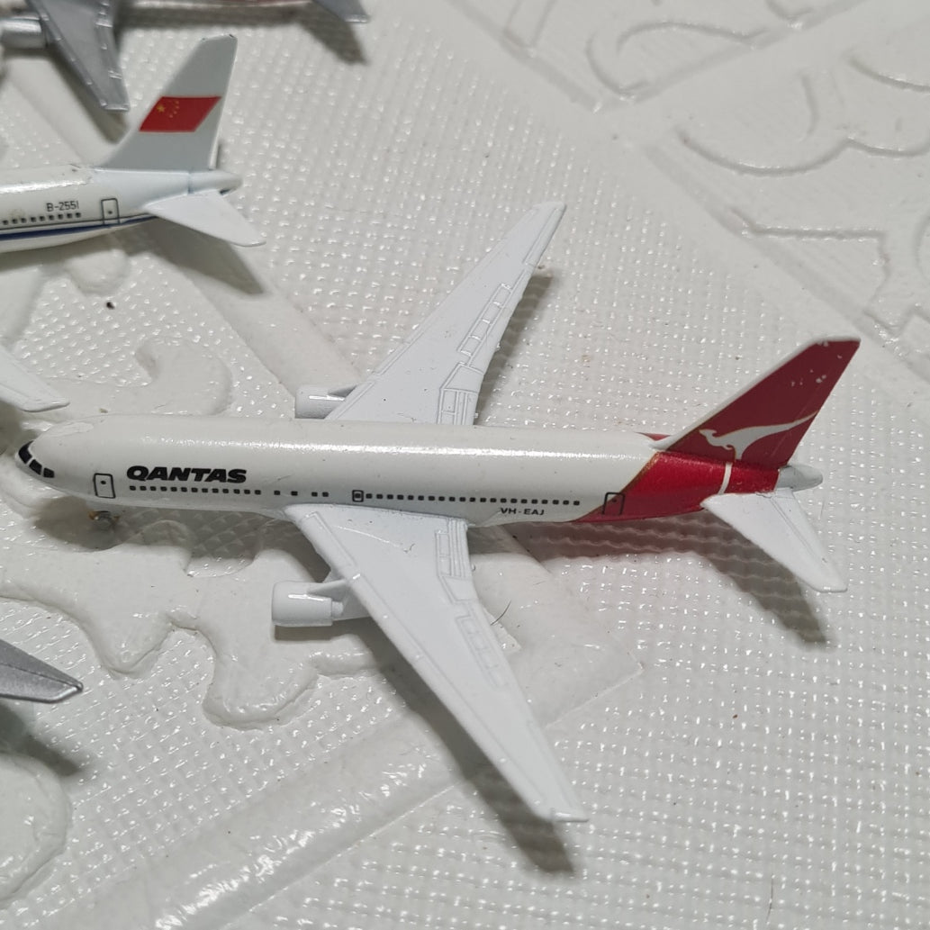 Schabak 1:600 various loose commercial airlines Russian aeromexico etc diecast planes bundle lot 11