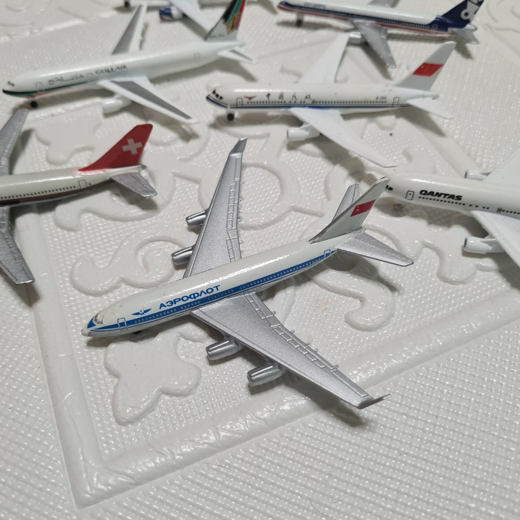 Schabak 1:600 various loose commercial airlines Russian aeromexico etc diecast planes bundle lot 11