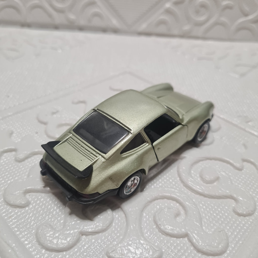 Solido 1:43 Porsche 930 turbo golden green diecast loose model no 63 1979 very good