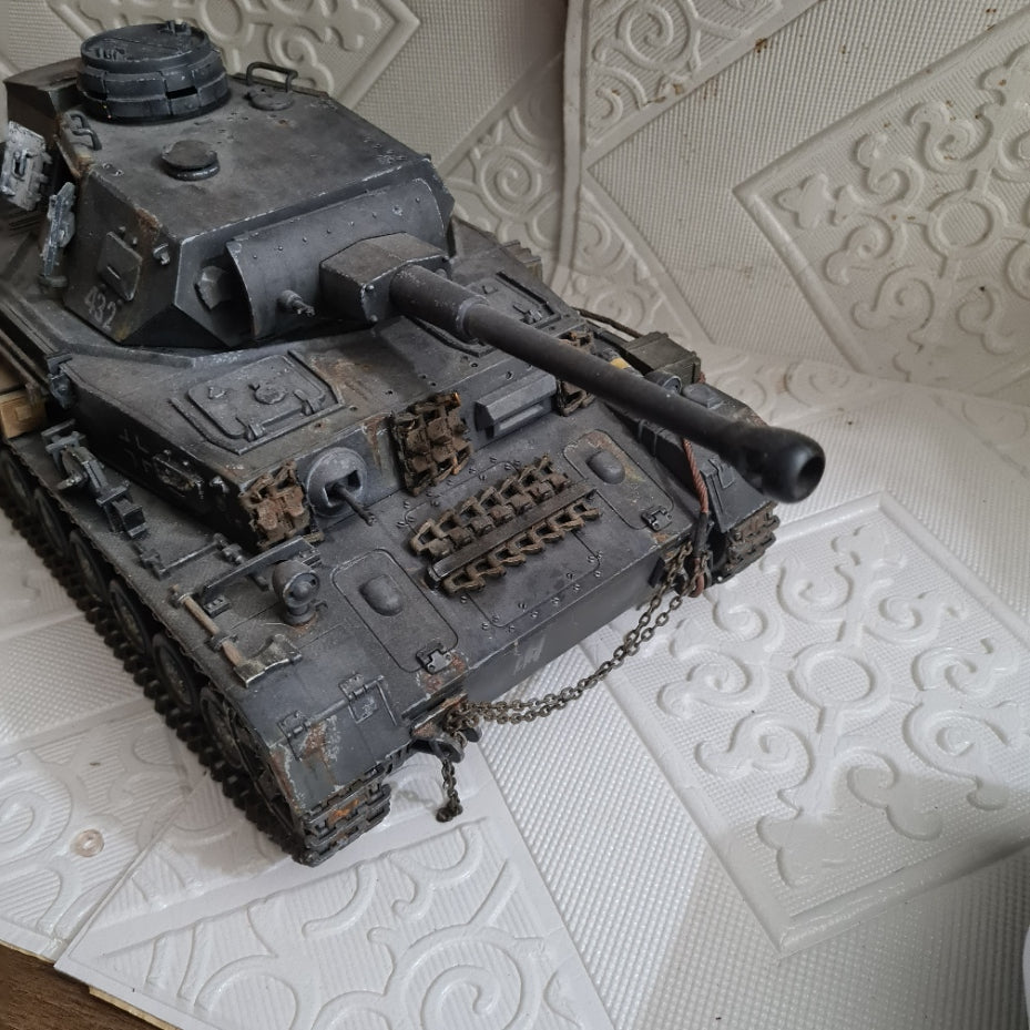 Heng Long 1:16 German ww2 Panzer IV Radio controlled tank pro built painted stunning upgrades