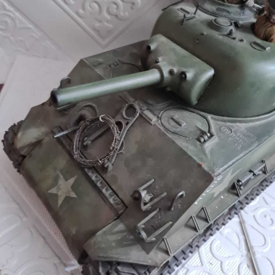 Tamiya 1:16 RC Radio controlled WW2 American Sherman Tank "Millie" pro built painted