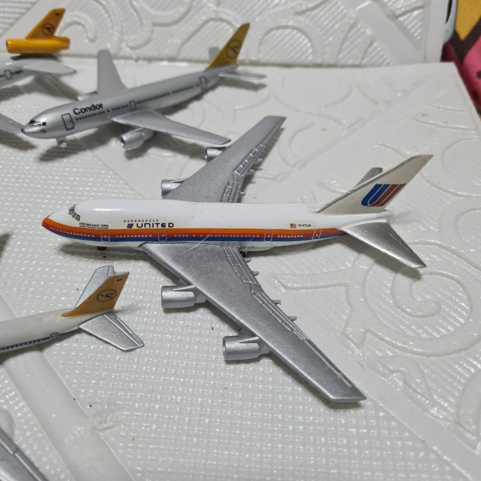 Schabak 1:600 various loose commercial airlines condor  etc diecast planes bundle lot 13
