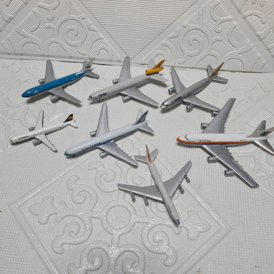 Schabak 1:600 various loose commercial airlines condor  etc diecast planes bundle lot 13