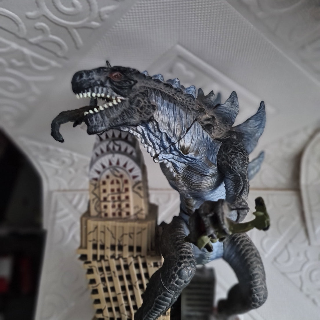 1998 Trendmasters Godzilla moneybox figurine statue toy used loose