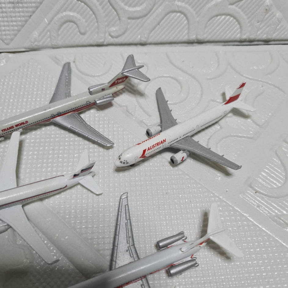 Schabak 1:600 various loose commercial airlines mixed ex-display diecast planes bundle lot 17