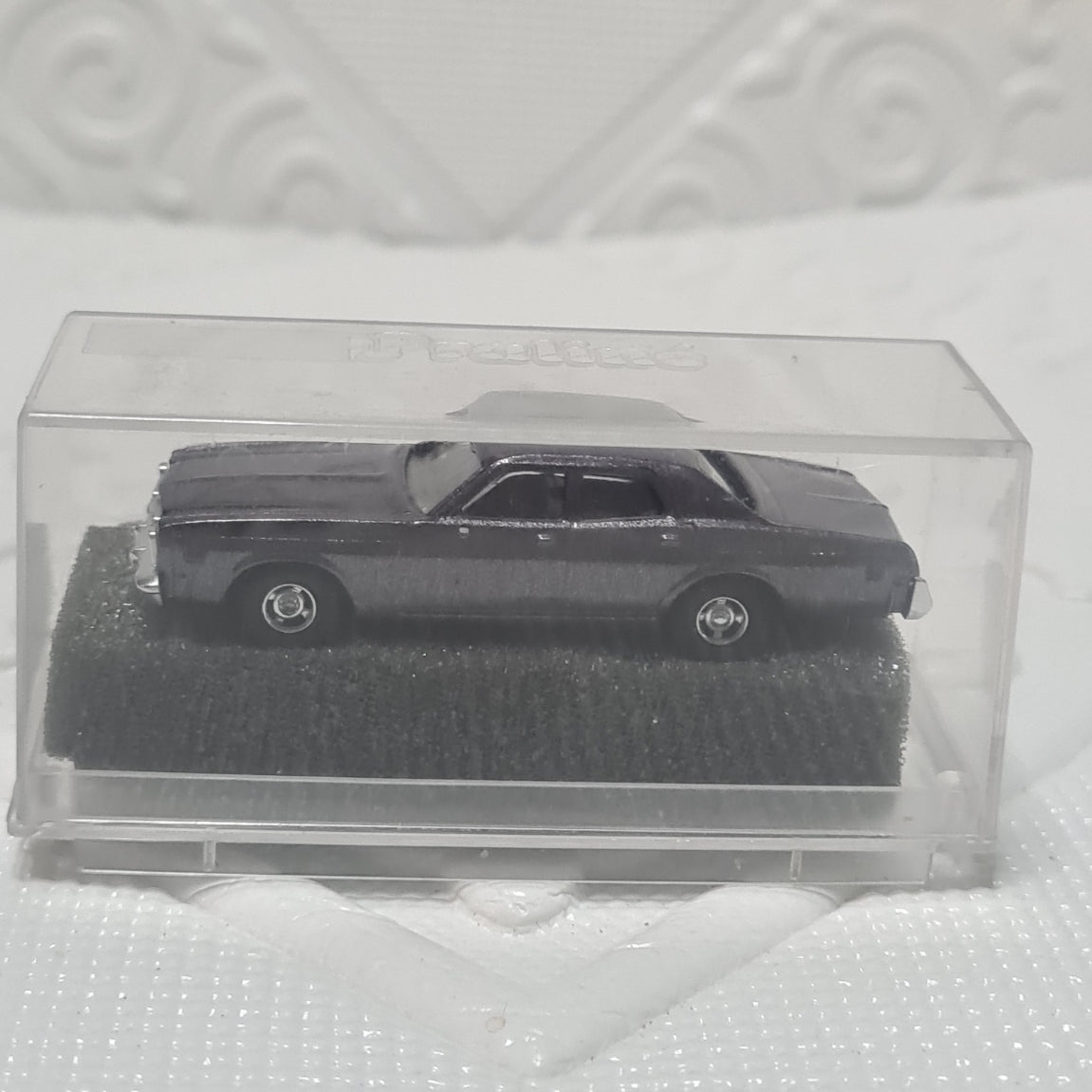 1:87 Praline Dodge Monaco  boxed plastic model train scale