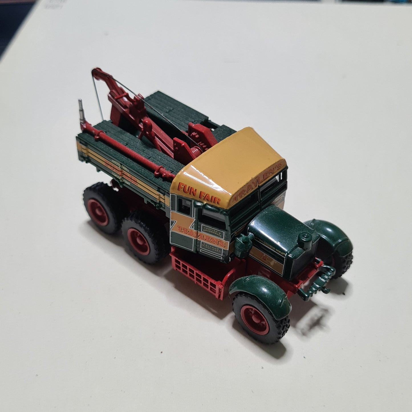 Oxford  OO Gauge 1:76th Traylens fun fair Pioneer Recovery Tractor loose diecast vgc