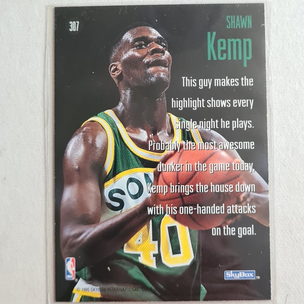 Shawn Kemp 1995 Skybox sky slams #307 NBA Basketball Seattle Super Sonics Excellent Sleeved