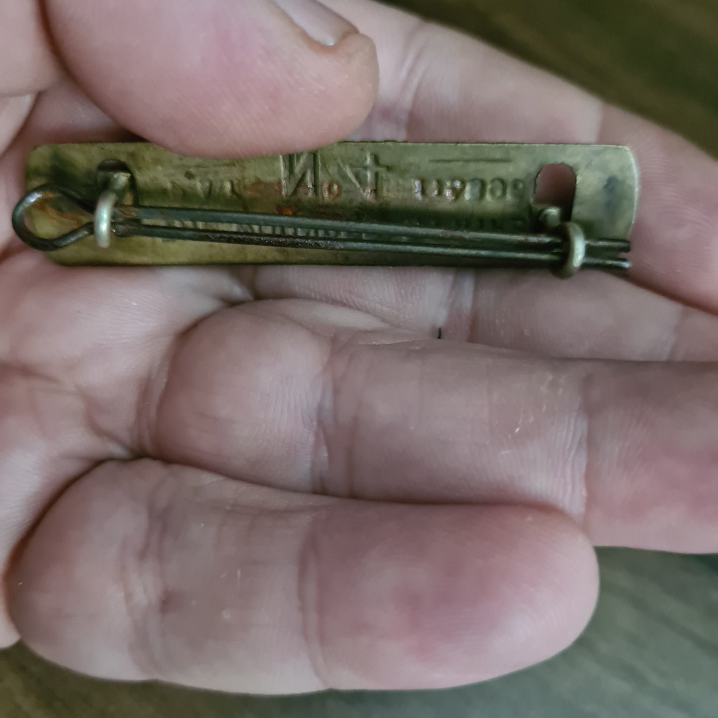 WW1 The wounded stripe no4 military badge pin nice rare badge