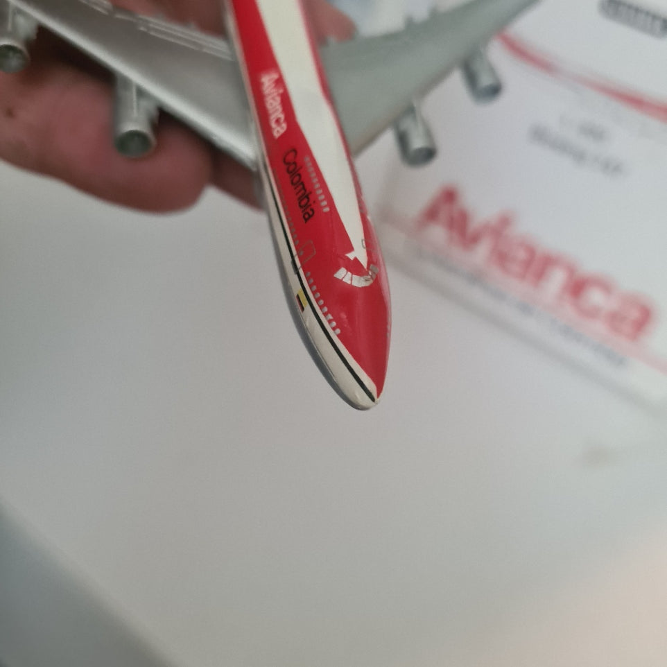 Schabak 1:600 Boeing 747 Avianca Columbia Airlines Diecast plane 901/140 nice