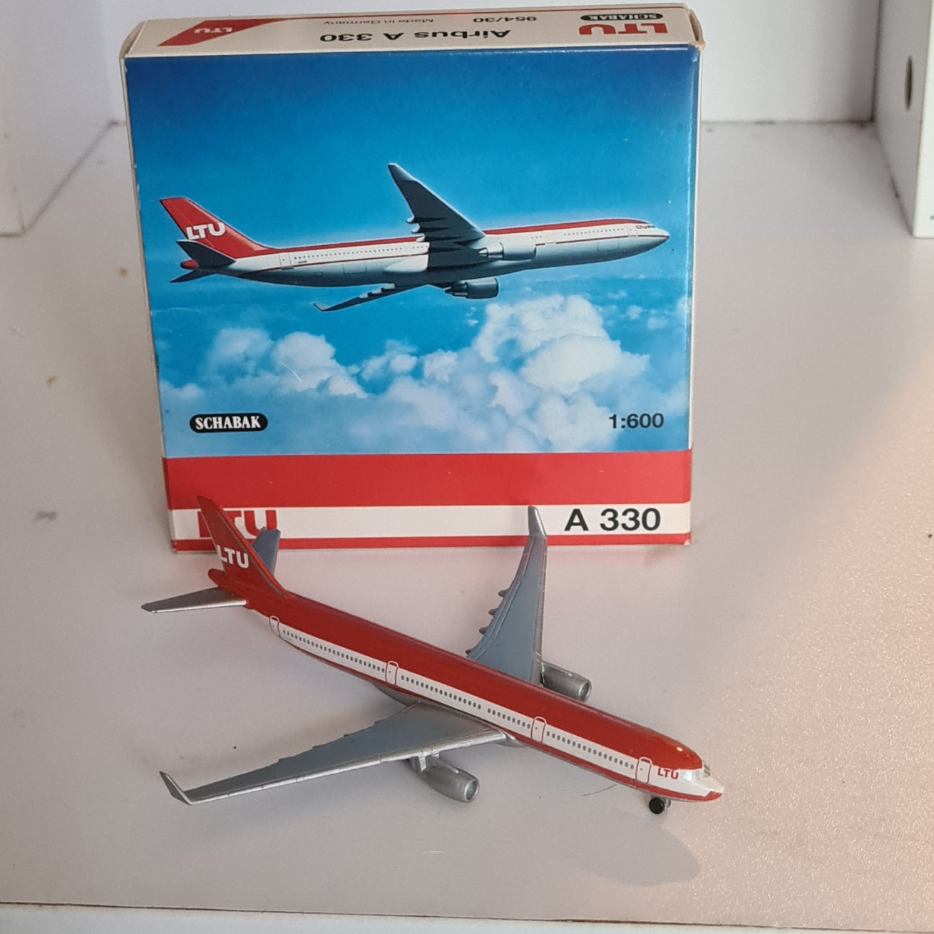 Schabak 1:600 Airbus A-340 LTU German made Diecast plane 954/30 VGC