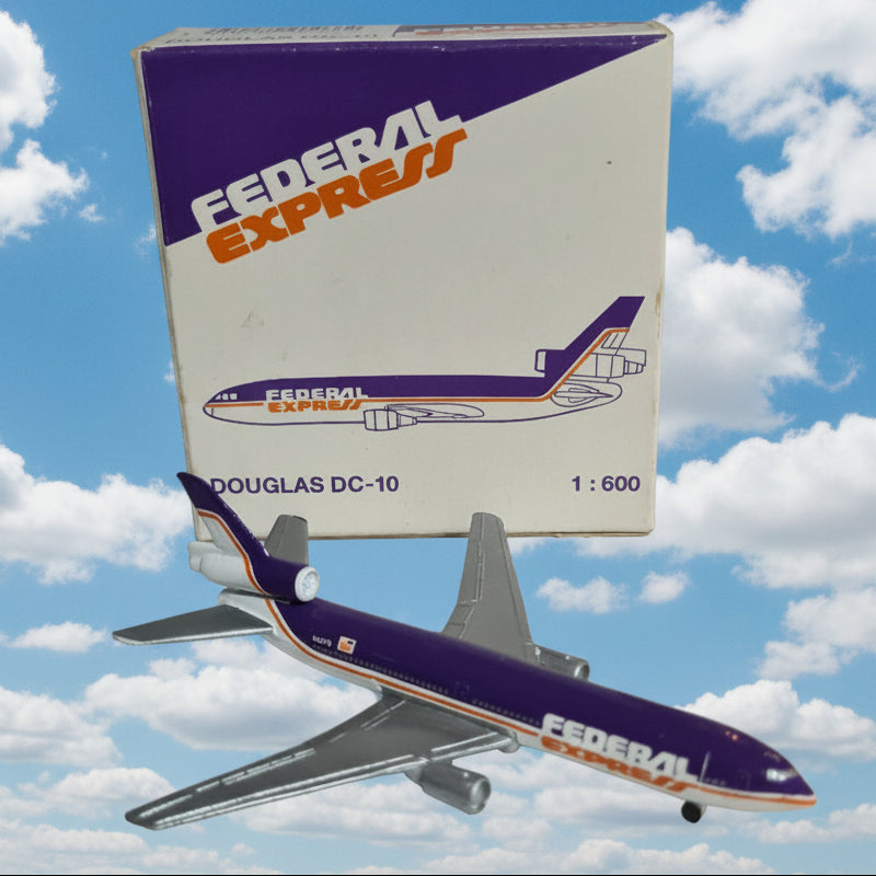 Schabak 1:600 Douglas DC-10 Federal Express diecast plane 902/66 good boxed