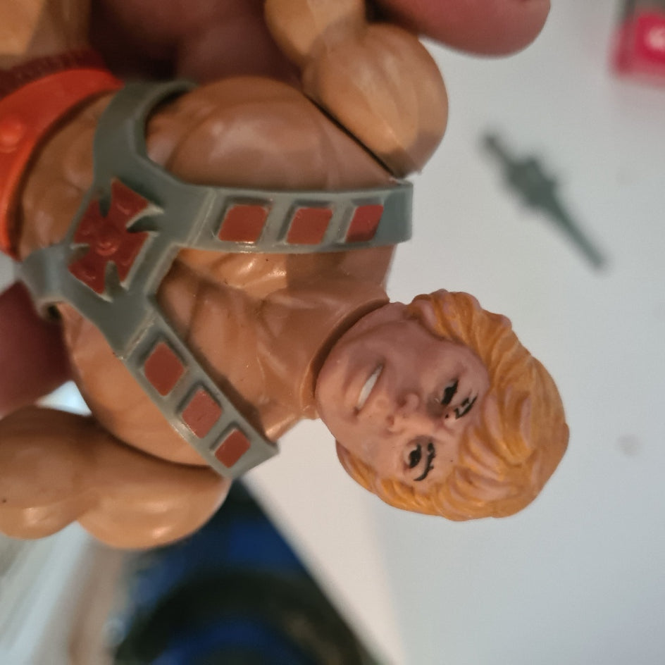 1981 vintage Masters of the Universe "HE-MAN" Loose complete made Taiwan