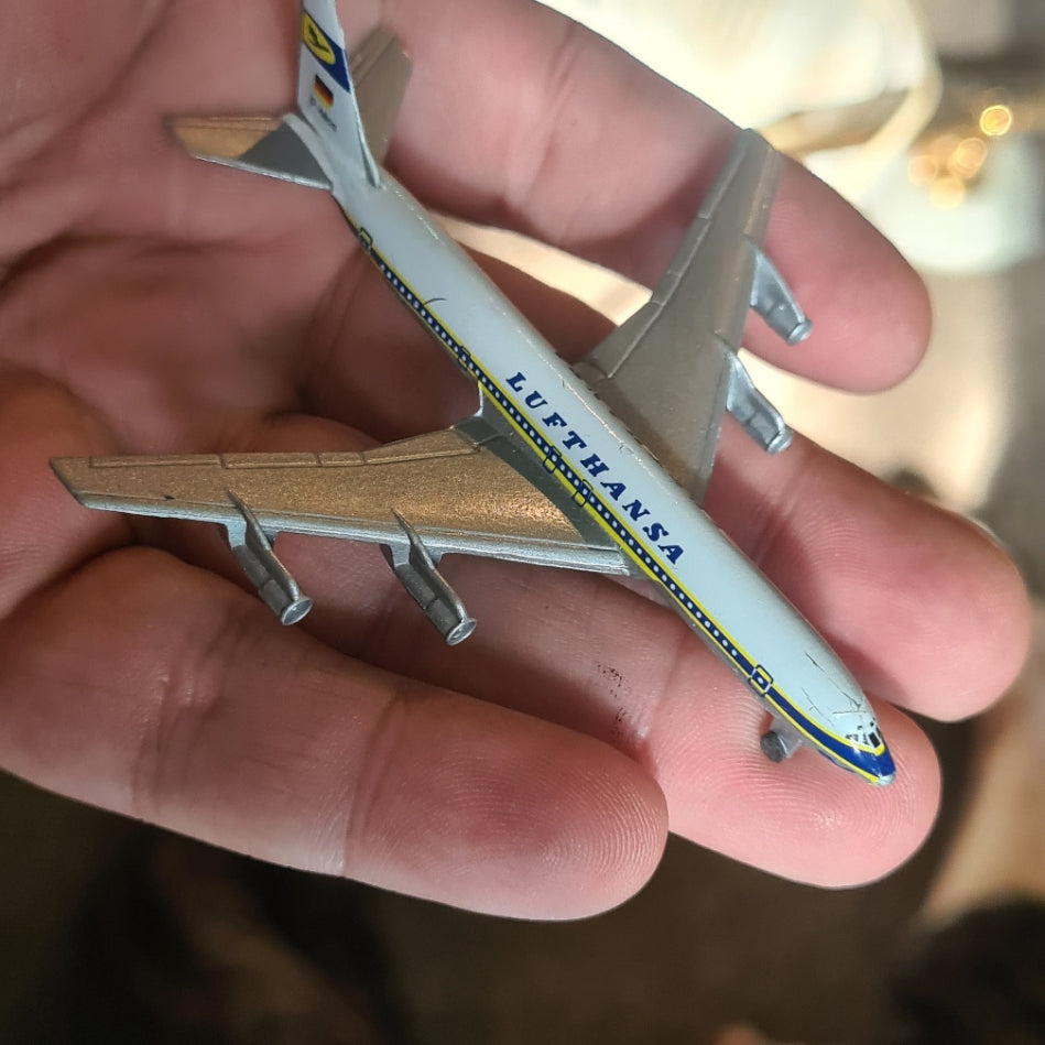 Schabak 1:600 Boeing 707 Lufthansa diecast plane 935/1 boxed very good