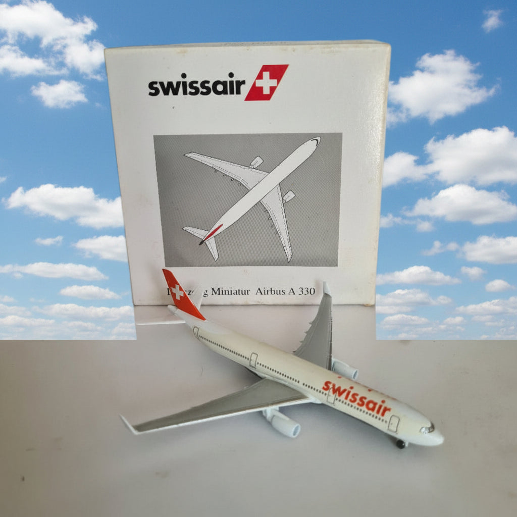 Schabak 1:600 Airbus A-330 Swissair diecast plane 954/4 good example boxed