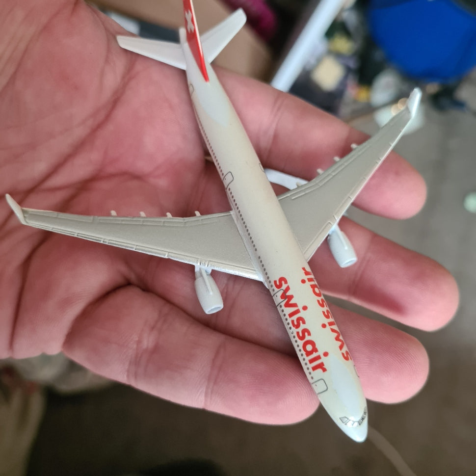 Schabak 1:600 Airbus A-330 Swissair diecast plane 954/4 good example boxed