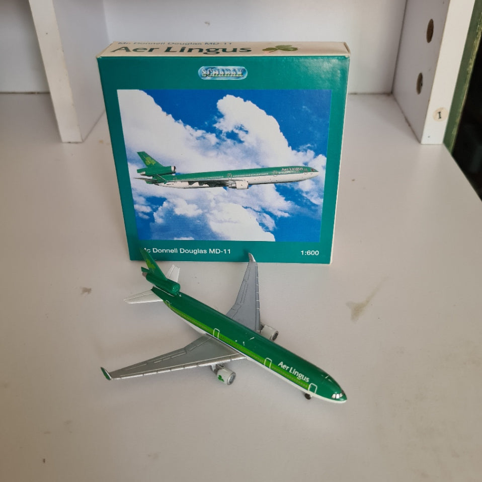 Schabak 1:600 MCDONNELL DOUGLAS MD-11 Aer Lingus  diecast plane 943/97 nice boxed