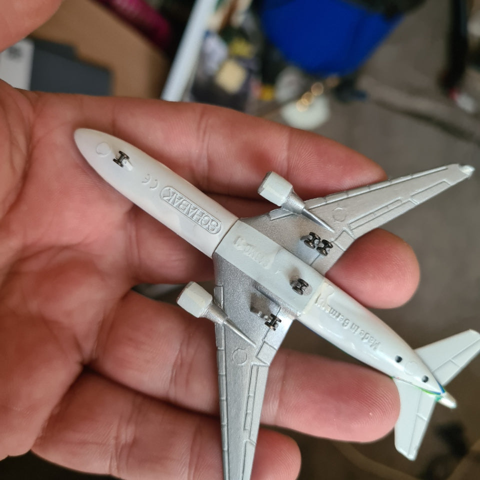 Schabak 1:600 MCDONNELL DOUGLAS MD-11 Aer Lingus  diecast plane 943/97 nice boxed