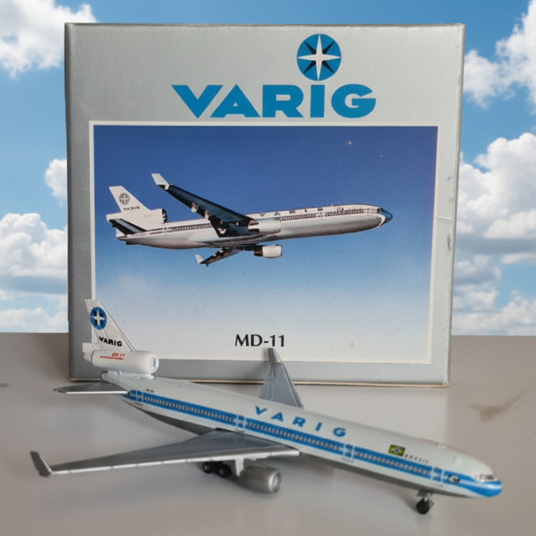 Schabak 1:600 DC-10 Varig Brasil airlines diecast plane 902/12 nice boxed