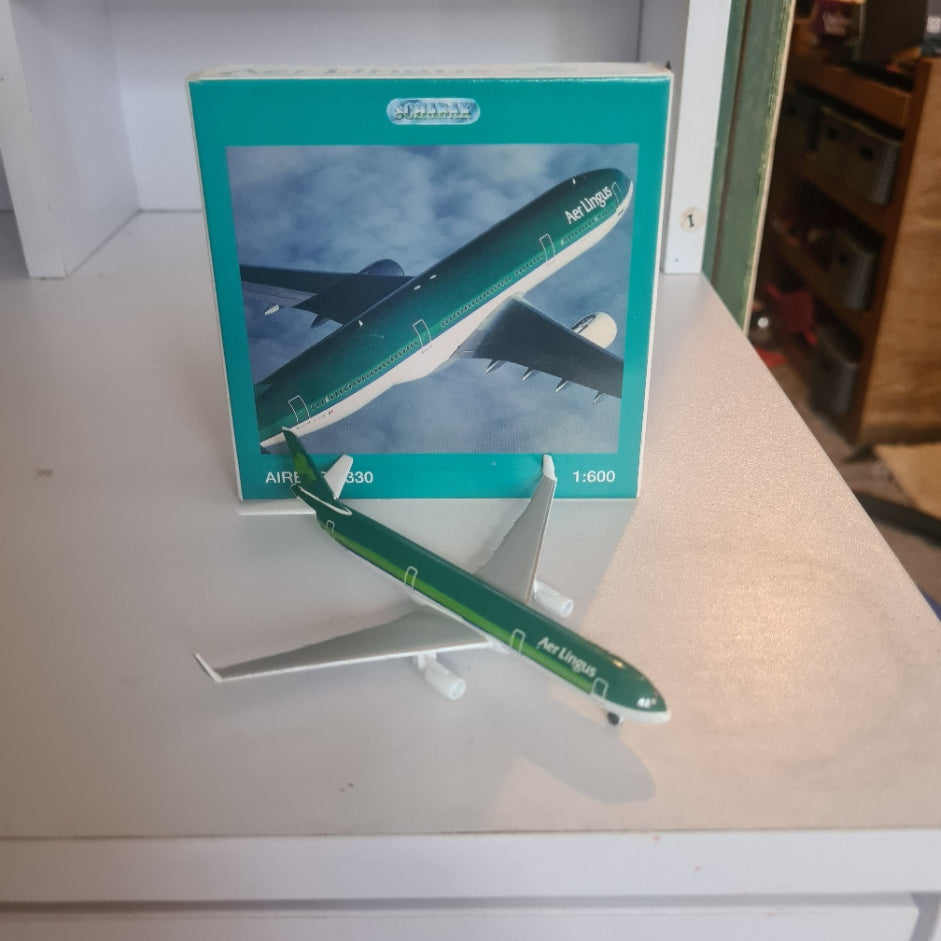 Schabak 1:600 Airbus A330 Aer Lingus diecast plane 954/97n  good boxed
