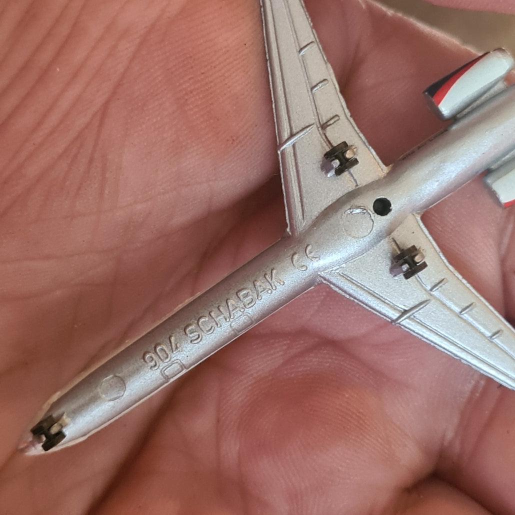 Schabak 1:600 Douglas MD-80 Delta Airlines diecast plane 904/21 fair/good boxed